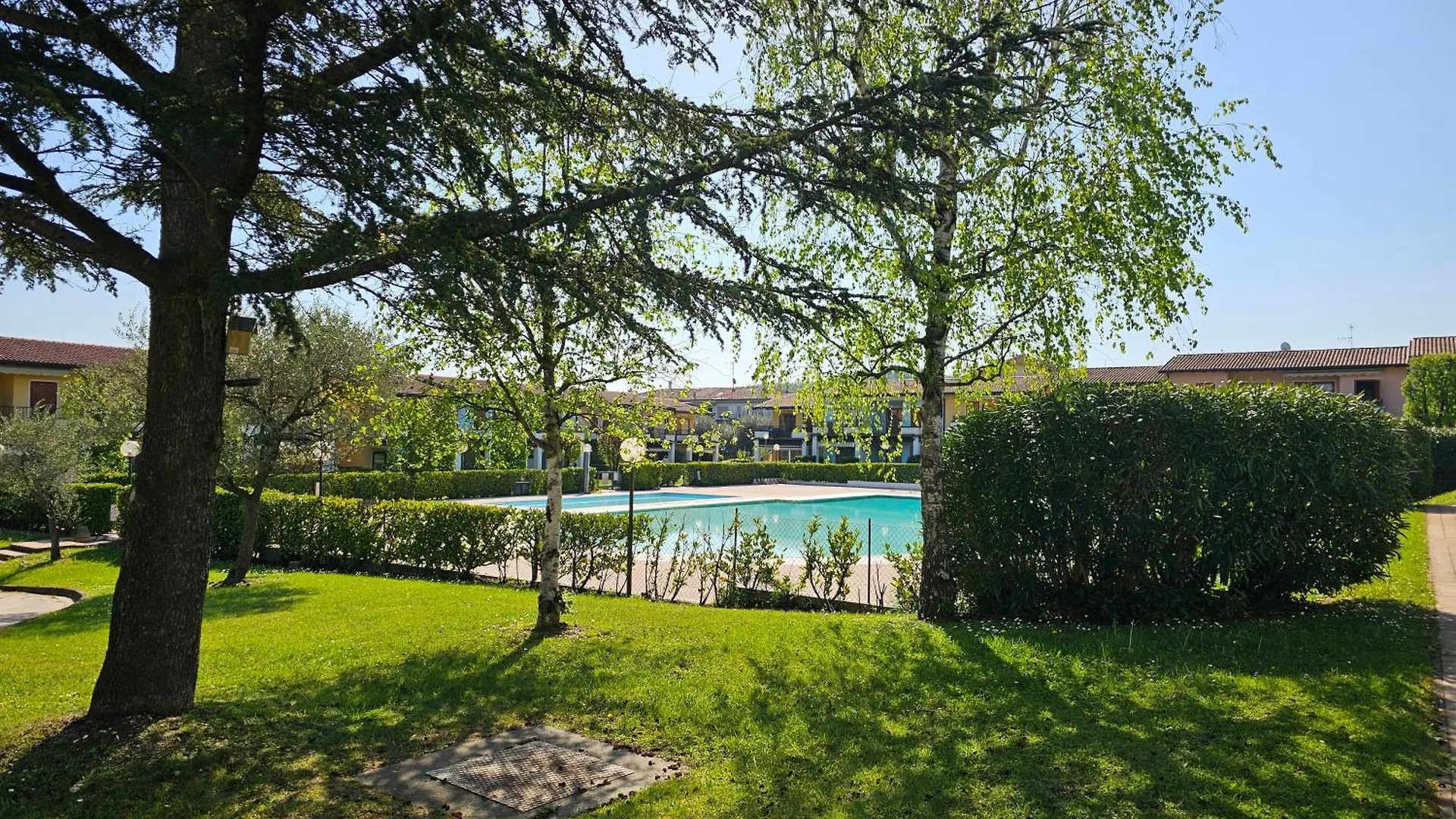Viky'S Apartment-By Goccia Di Lago Padenghe sul Garda 0*,  İtalya
