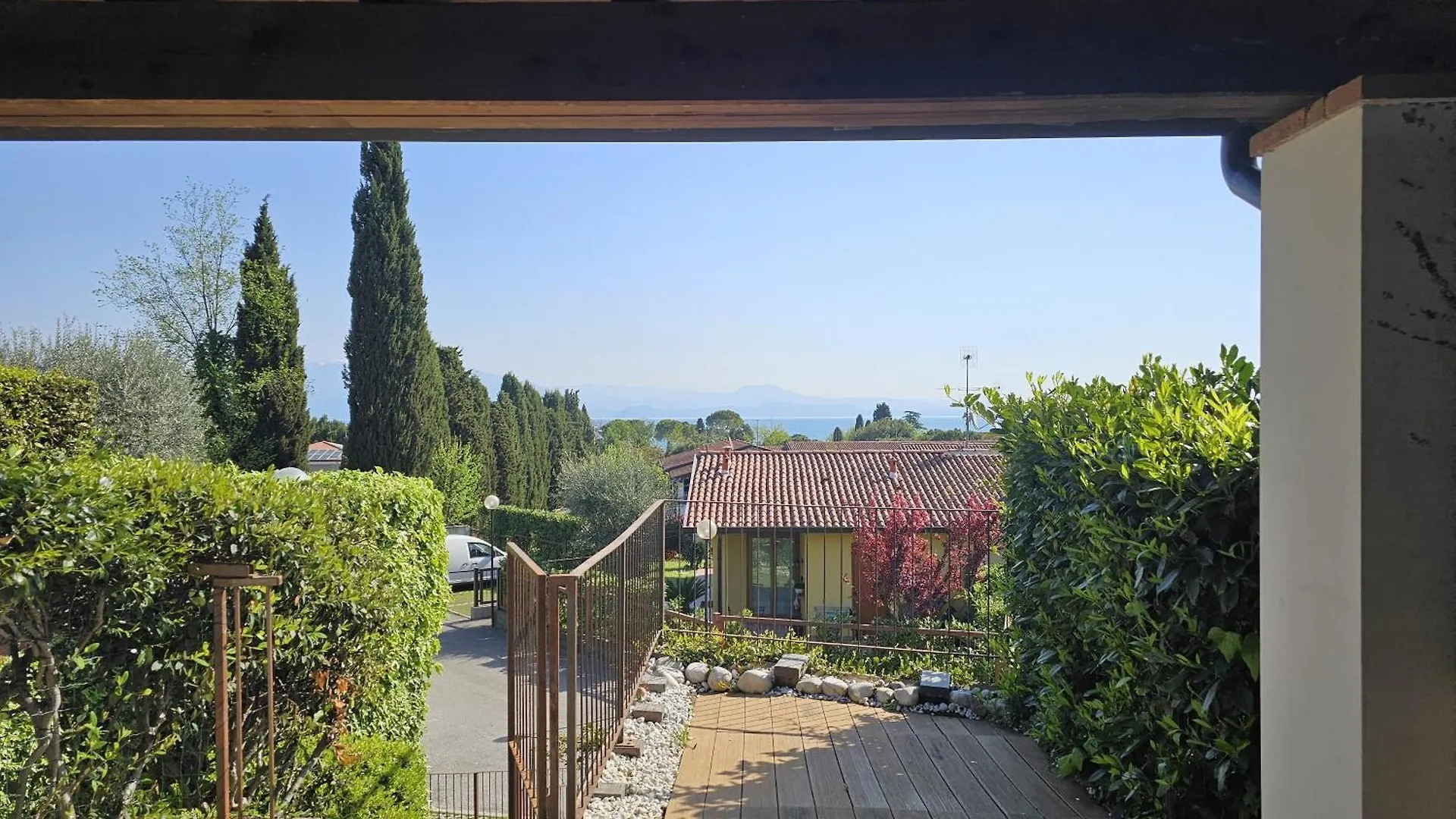 Viky'S Apartment-By Goccia Di Lago Padenghe sul Garda 0*,